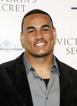 Dustin Keller - athletespeakers