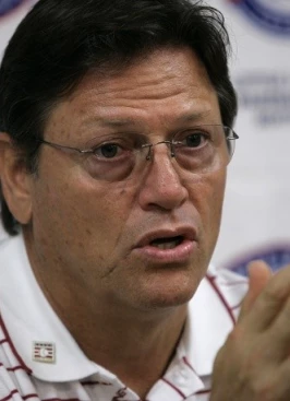 Carlton Fisk - athletespeakers