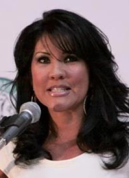 Mia St. John - athletespeakers