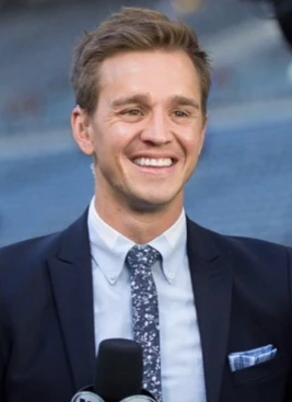 Stuart Holden - athletespeakers