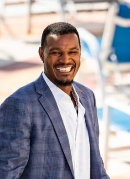 Adam Jones - athletespeakers